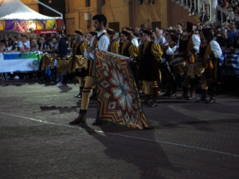 flagthrowingcompetition4.jpg