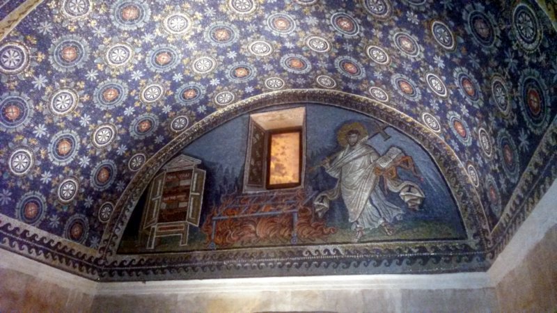 mausoleumofgallaplacidia.jpg